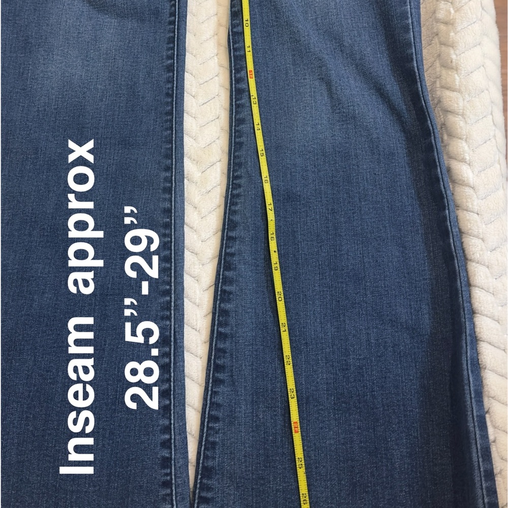 Knox Rose Flare Pull On Raw Hem Jeans Super Flattering! Size 6 - Picture 4 of 7